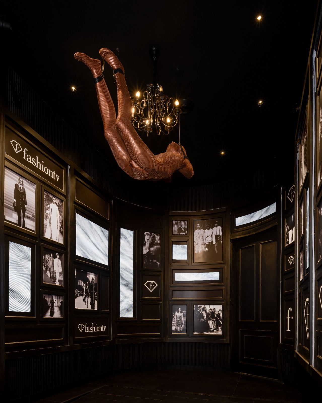 F-Lounge by FTV β ceiling sculpture installation